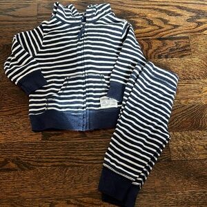 Carters Navy striped set 6 months